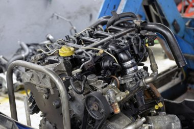 Araba motor tamircisi