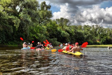 nehir, sula, Ukrayna, nehir kanosu editoryal fotoğraf rafting
