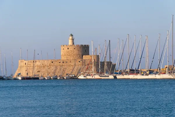 Rodos landmark mandraki Limanı — Stok fotoğraf