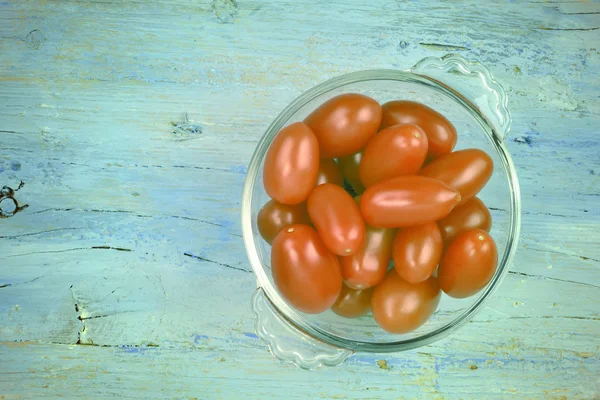 Ecologische cherry tomaten — Stockfoto