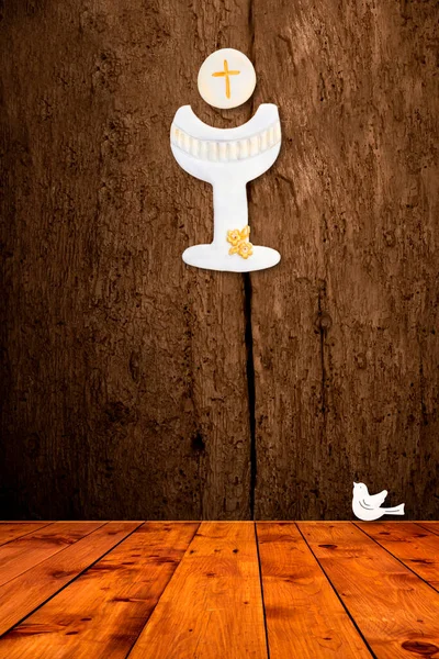 First Holy Communion Background Chalice Host Bird Vertical Rustic Wooden — Stock Photo, Image