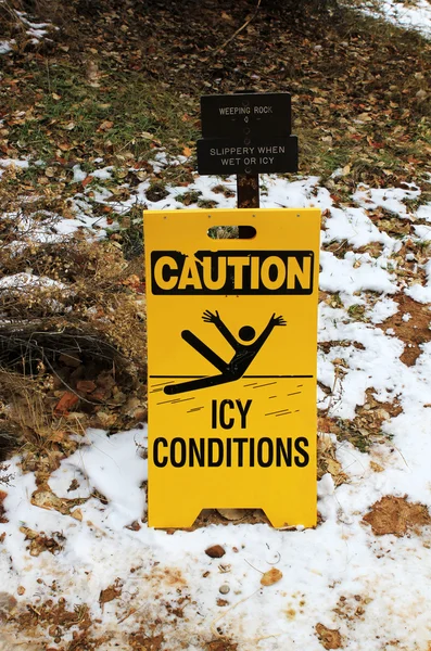 Συνθήκες πάγου προσοχή — Φωτογραφία Αρχείου
