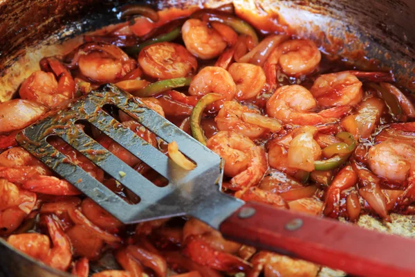 Shrimps in red sauce — Stock Photo, Image