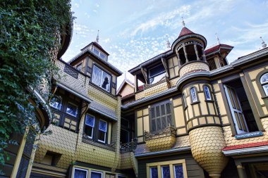 winchester mystery house
