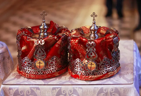 Wedding crowns — Stock Photo, Image