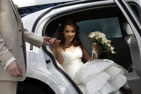 Portrait of a pretty bride — Stock Photo, Image