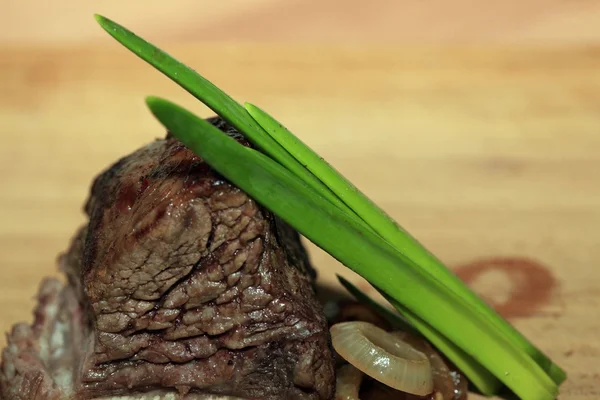 赤牛の肉をローストします。 — ストック写真