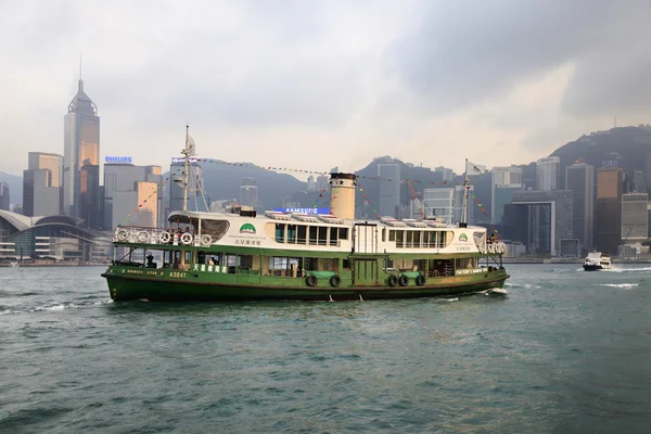 Traditionelles hölzernes Segelboot — Stockfoto