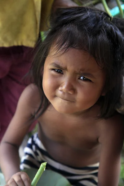 Asiático bebê menina — Fotografia de Stock