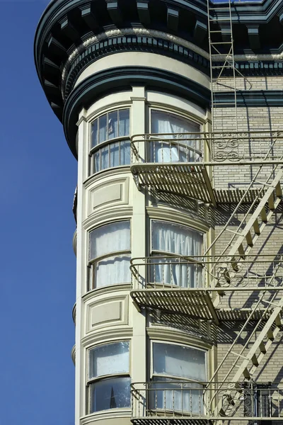 Budynek w San Francisco — Zdjęcie stockowe