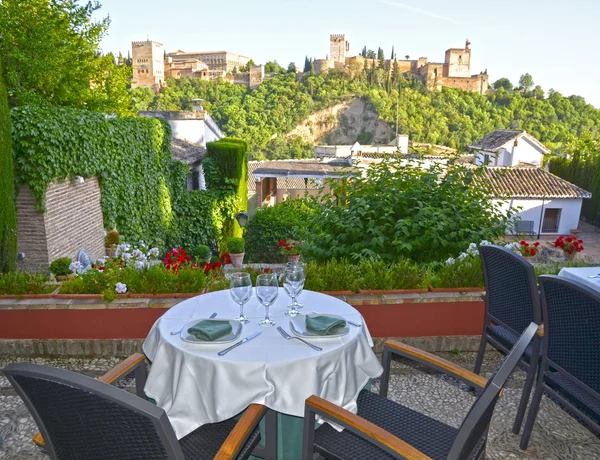 Table overlooking the Alhambra — Stock Photo, Image