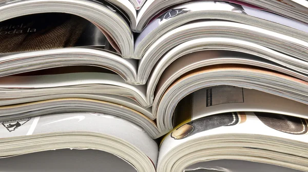 Magazines stacked view from the center — Stock Photo, Image
