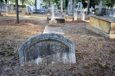 mezar taşı ve zemin antik mezarlar