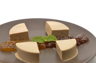 kaz ciğeri ve marmelat yemek