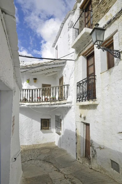 Straat van capileira in la alpujarra, granada, Spanje — Stockfoto