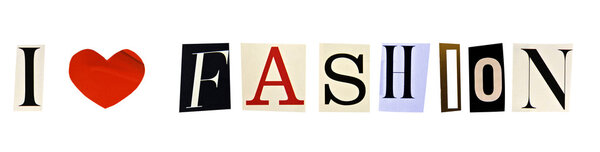 Я люблю моду, сформированную из журнальных букв на белом фоне
