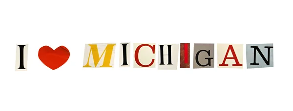 Me encanta Michigan formado con letras de revistas sobre un fondo blanco —  Fotos de Stock