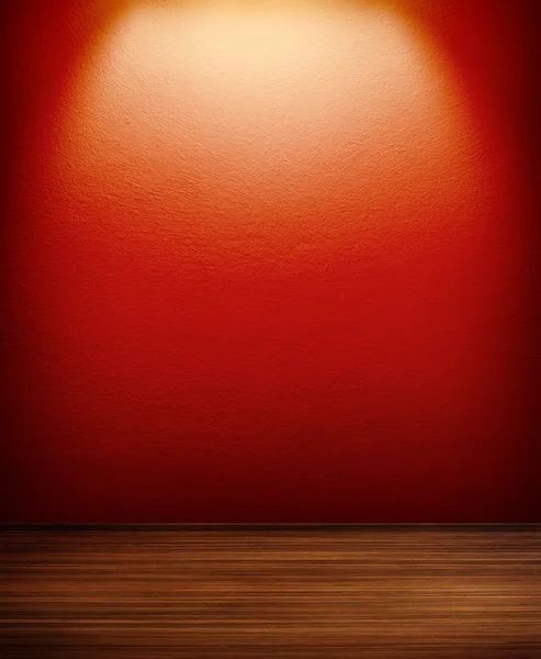 Інтер'єр кімнати з червоною стіною і плямою — стокове фото