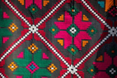Slav işlemeli havlular. Kumaş üzerindeki Ukrayna ya da Belarus etnik yapıları.
