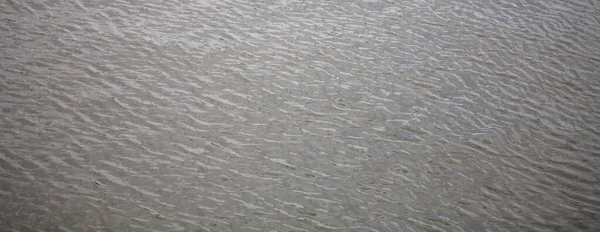 灰色の水の質感 川や湖の水 — ストック写真