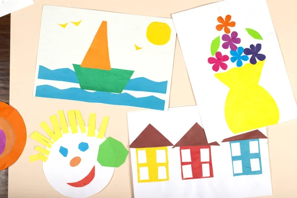 子供用の紙工芸品のコラージュ 子供の創造性の応用 幼稚園 工芸学校 — ストック写真