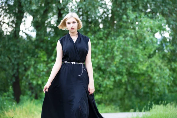 Seventeen Year Old Blonde Girl Black Dress Summer Background Graduate — Stockfoto