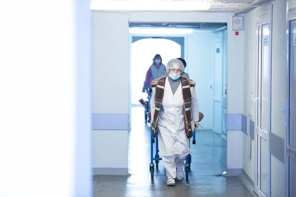 Corridor Hospital Nurse Stretcher — Stockfoto