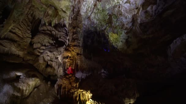 Stalattiti Stalagniti Nella Grotta Prometeo Georgia — Video Stock