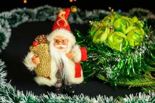 Santa Claus Con Gafas Una Bolsa Regalos Concepto Navidad Año —  Fotos de Stock