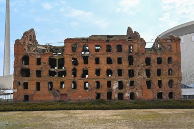 Değirmenin kalıntıları. Gerhardts Mill, ya da Grudinins Mill. Stalingrad Savaşı sırasında yıkılan ve restore edilmeyen bir buhar değirmeni..