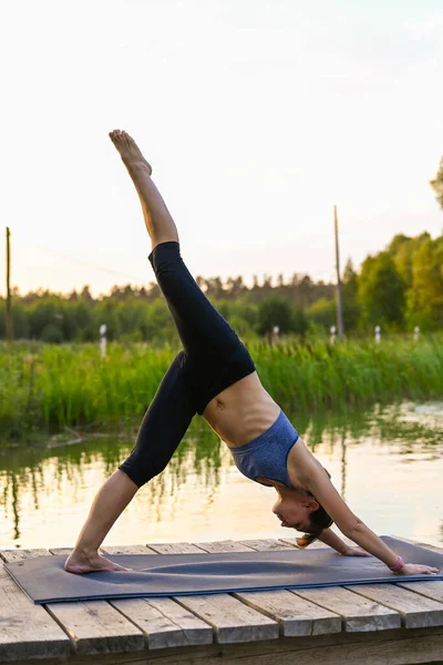 The woman is engaged in a healthy lifestyle. Healthy lifestyle.