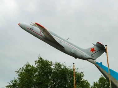 Ulyanovsk, Rusya - 01 Ağustos 2020: Ulyanovsk 'taki yeni havacıların anıtı.