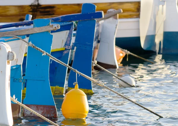 Bóia e barcos — Fotografia de Stock