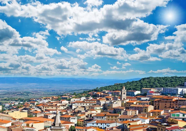 Ozieri onder wolken — Stok fotoğraf