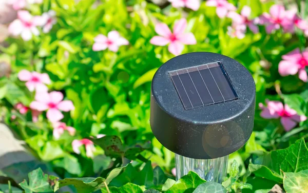 Solar garden light — Stock Photo, Image