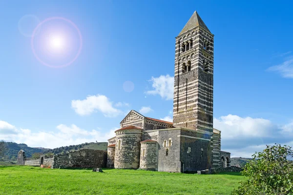 Vue arrière de la Saccargia par une journée ensoleillée — Photo