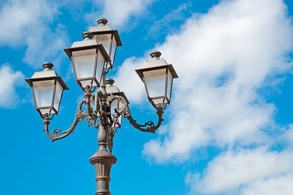 Straßenlaterne — Stockfoto