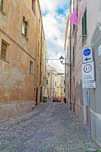 Eski alghero sokak — Stok fotoğraf