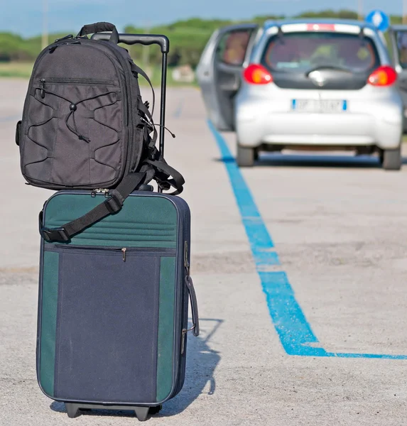 Baggages and car — Stock Photo, Image
