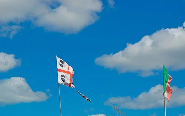 Dört moors ve İtalyan bayrağı — Stok fotoğraf