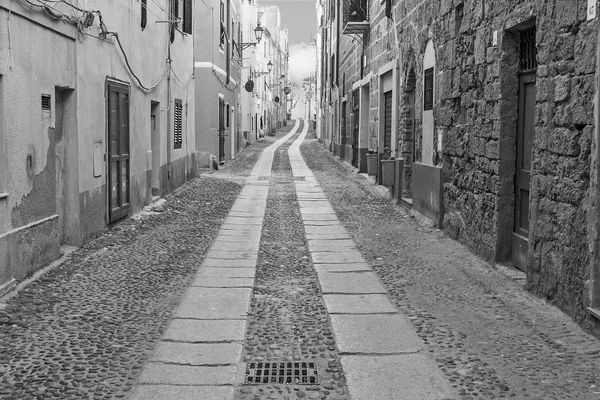 Alghero straat in zwart-wit — Stockfoto