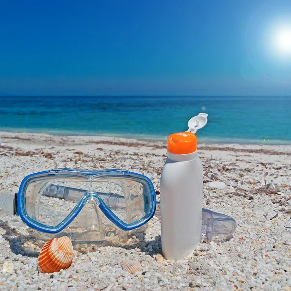 Dive mask and sun — Stock Photo, Image