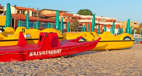 Red lifeboat — Stock Photo, Image