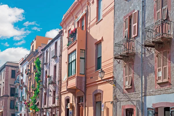 Barrio antiguo de Bosa con nubes — Foto de Stock