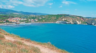 Deniz kıyısındaki köy