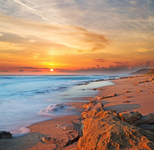 Felsen bei Sonnenuntergang — Stockfoto