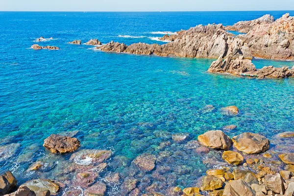 Felsen im costa paradiso — Stockfoto