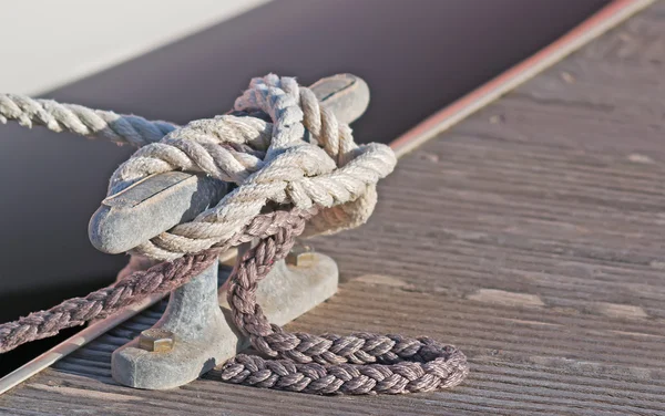 Rope on the dock — Stock Photo, Image