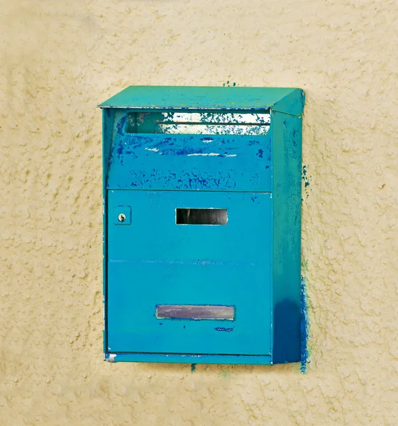 Blauer Briefkasten — Stockfoto