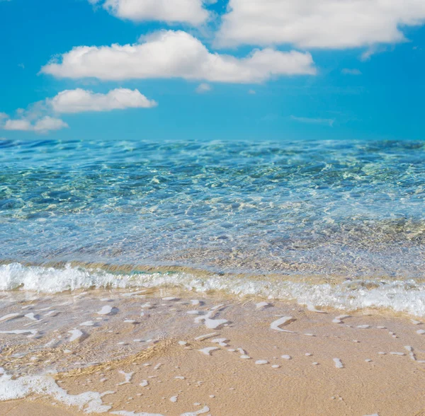 Nuvens e areia — Fotografia de Stock